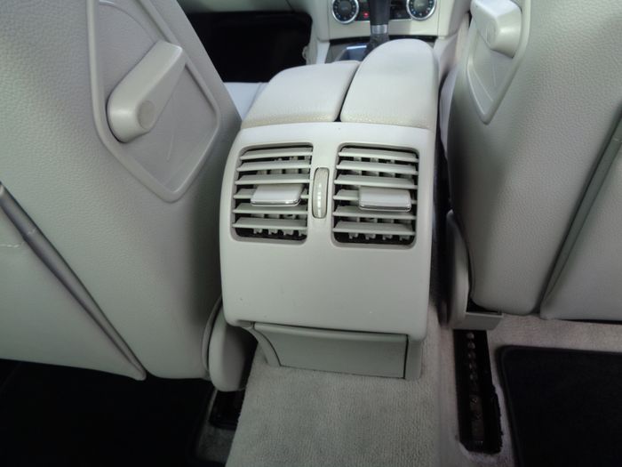 Mercedes-Benz C-Class 2012