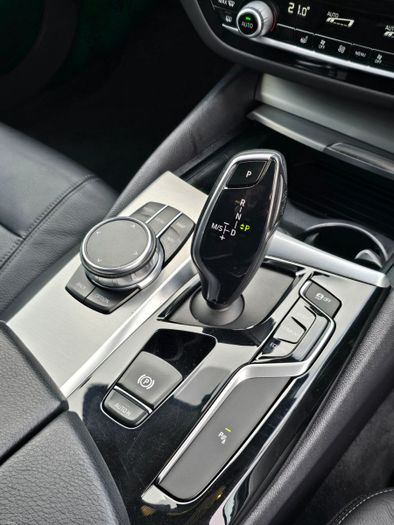 BMW 5 Series 2019