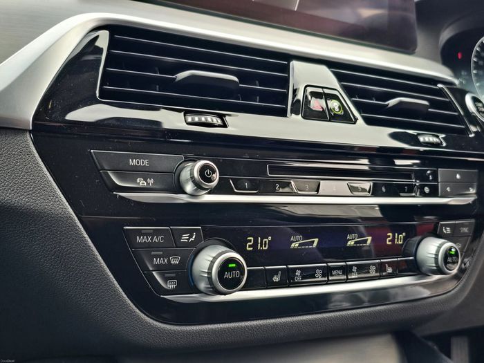 BMW 5 Series 2019
