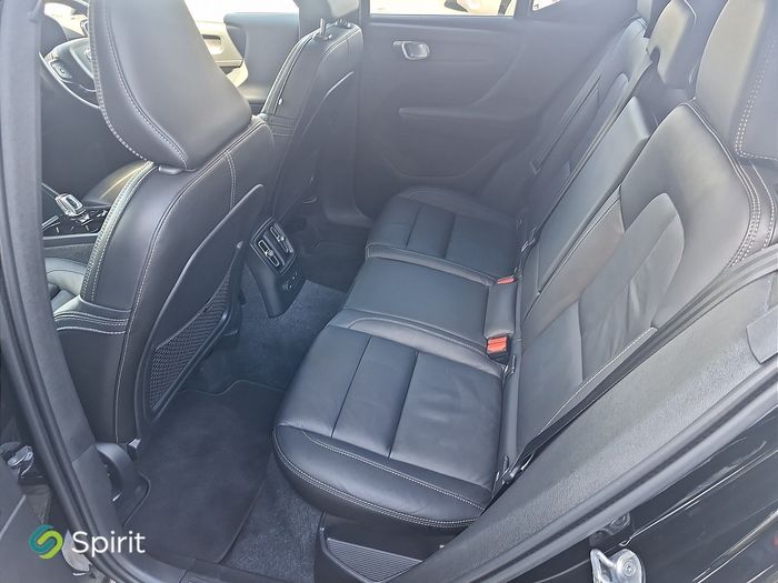 Volvo XC40 2023