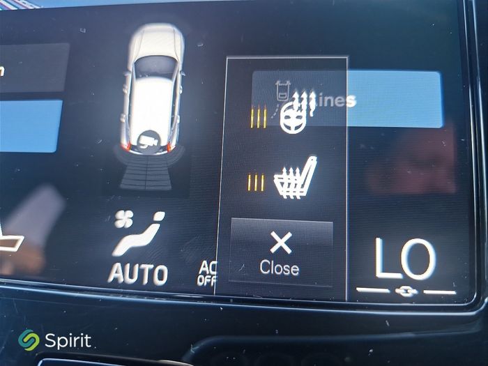 Volvo XC40 2023