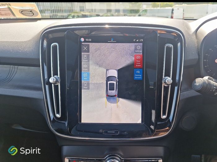 Volvo XC40 2023