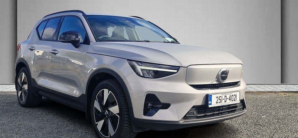 Volvo XC40 2025