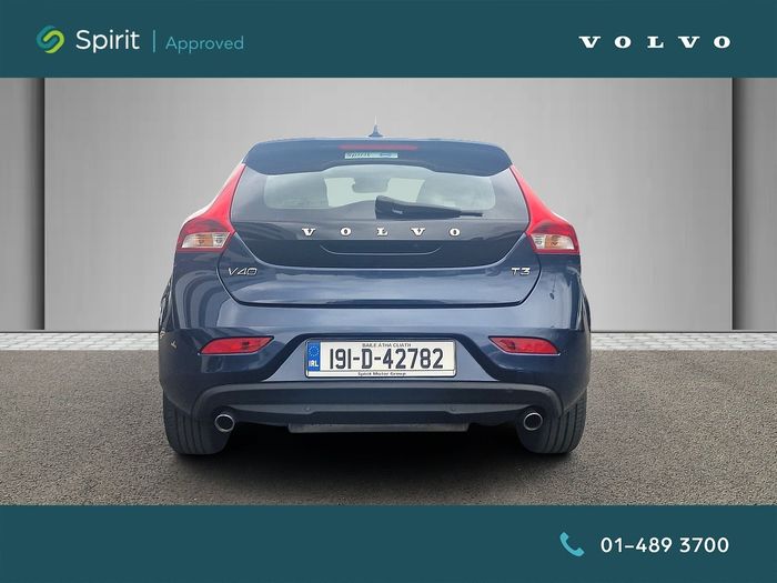 Volvo V40 2019