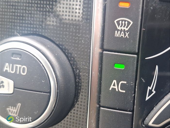Volvo V40 2019