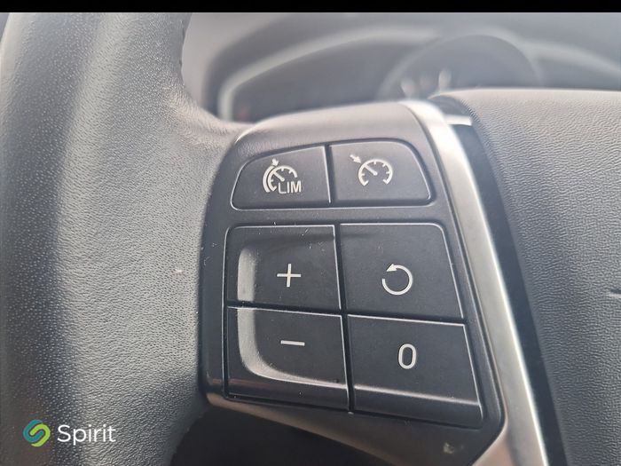 Volvo V40 2019