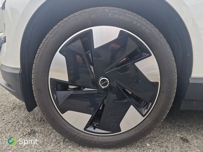 Volvo EX30 2024