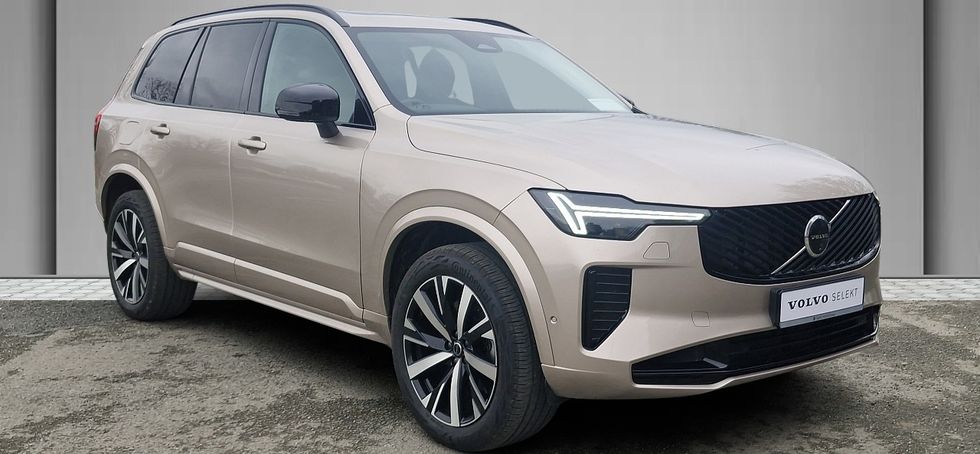 Volvo XC90 2025