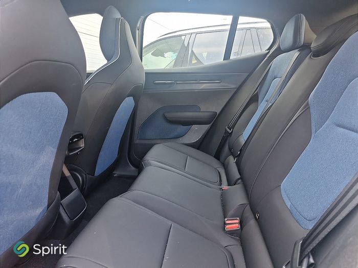 Volvo EX30 2024