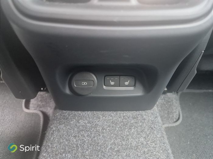Volvo XC40 2026
