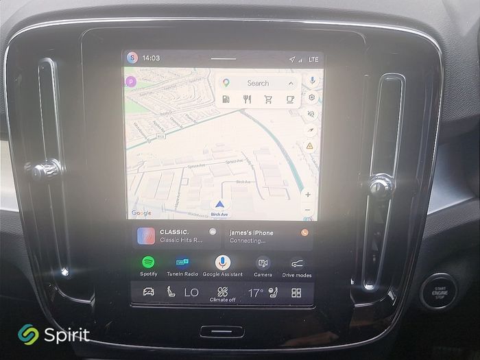 Volvo XC40 2026