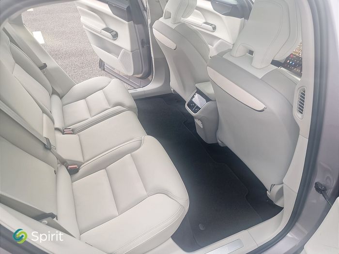 Volvo ES90 2026
