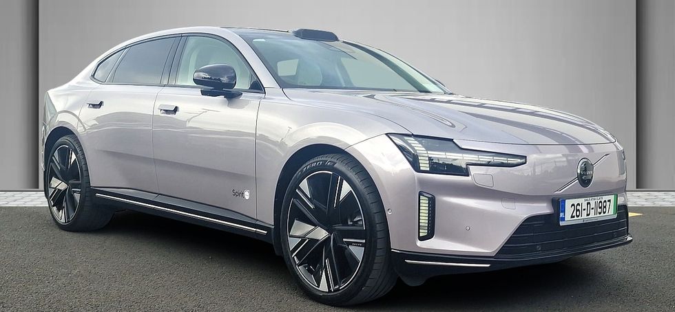 Volvo ES90 2026