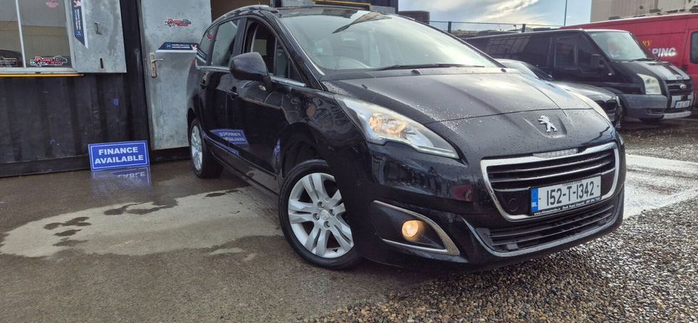 Peugeot 5008 2015
