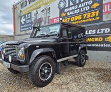 Land Rover Defender 2013