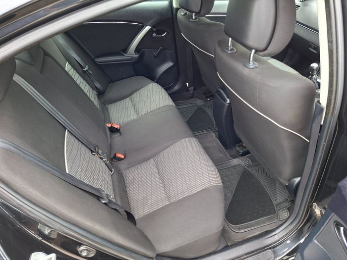 Toyota Avensis 2014