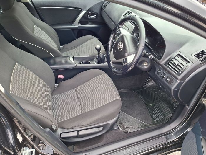 Toyota Avensis 2014