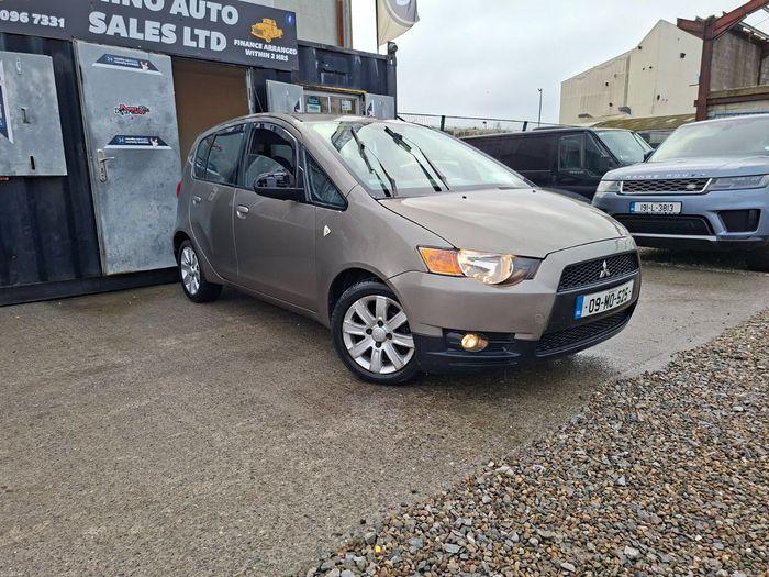 Mitsubishi Colt 2009