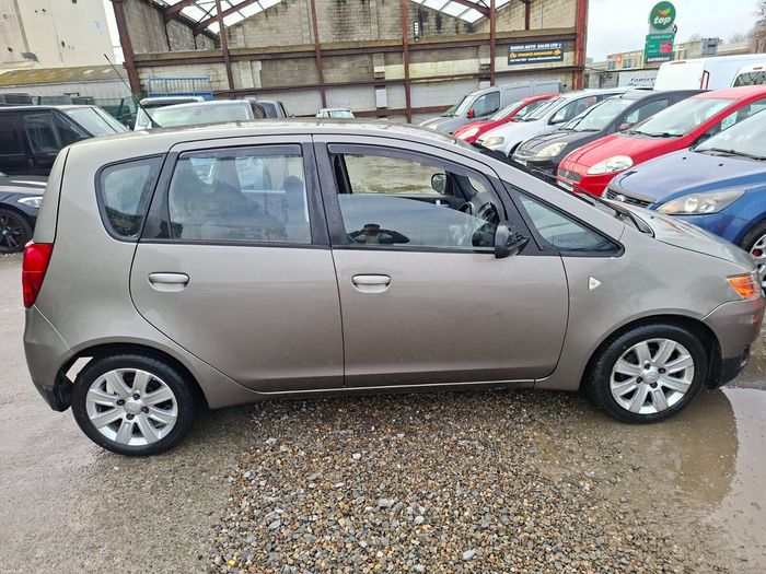 Mitsubishi Colt 2009