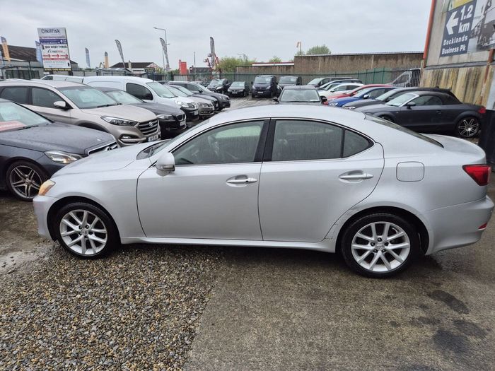 Lexus IS 2011