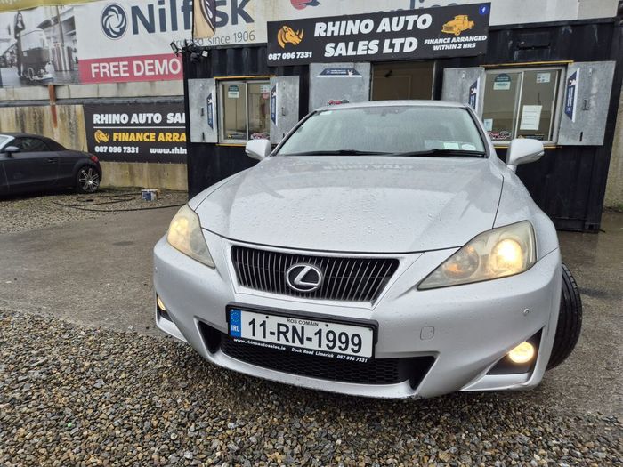 Lexus IS 2011