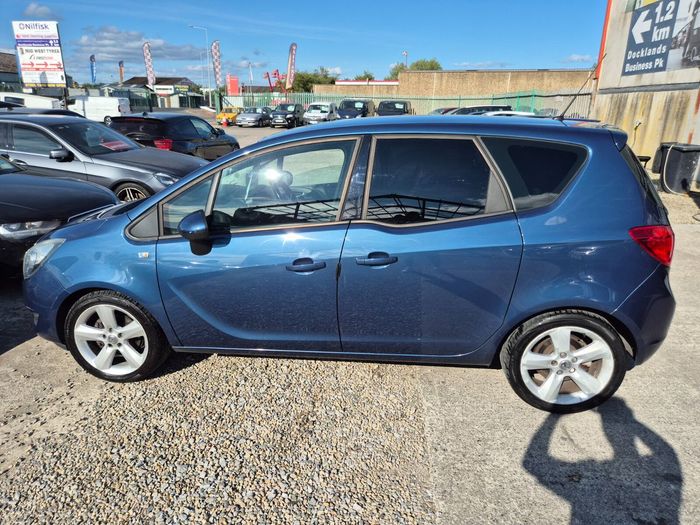 Vauxhall Meriva 2015