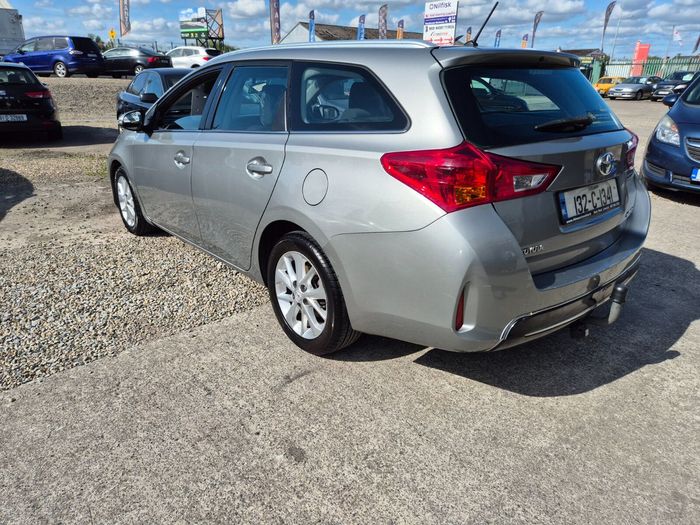 Toyota Auris 2013