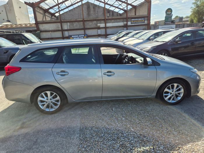 Toyota Auris 2013