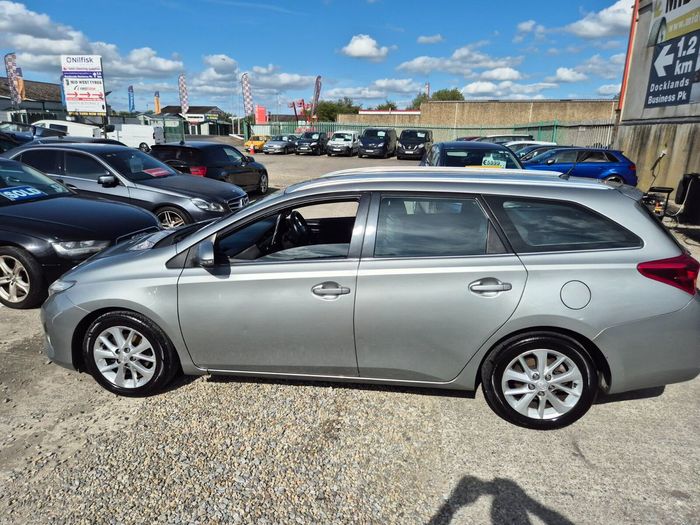 Toyota Auris 2013