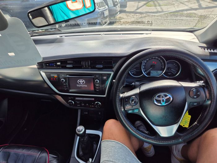 Toyota Auris 2013