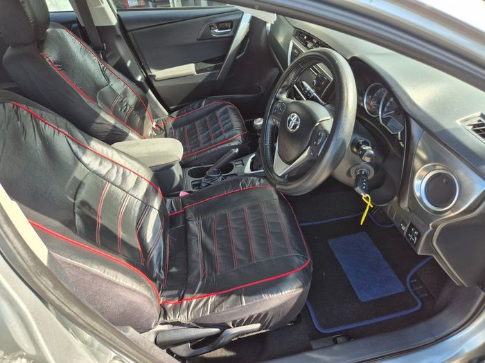 Toyota Auris 2013