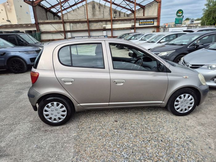 Toyota Yaris 2005