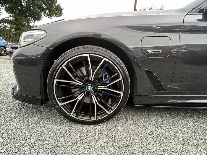 BMW 5 Series 2023