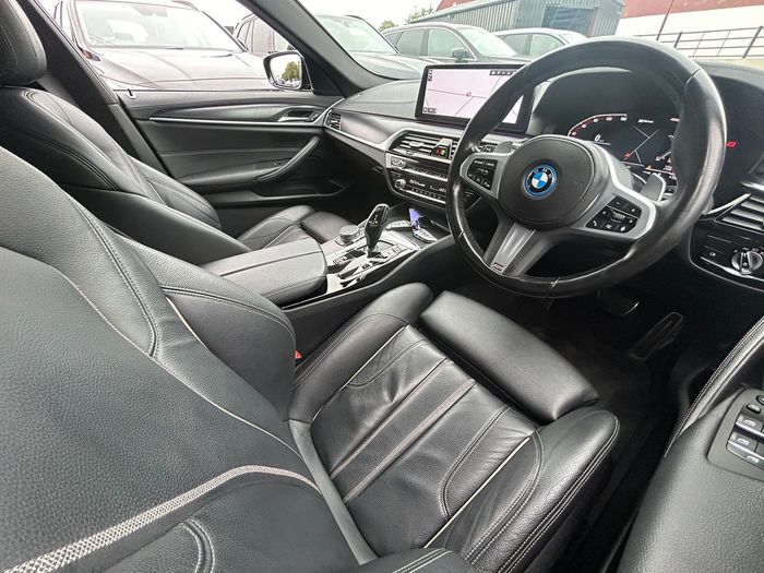BMW 5 Series 2023