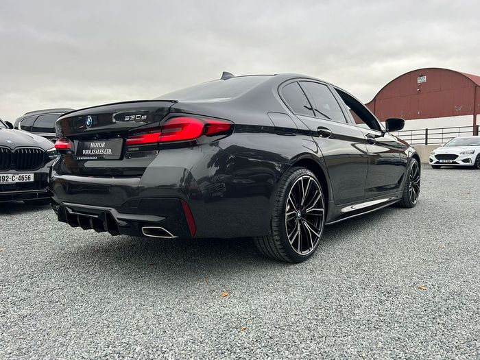 BMW 5 Series 2023