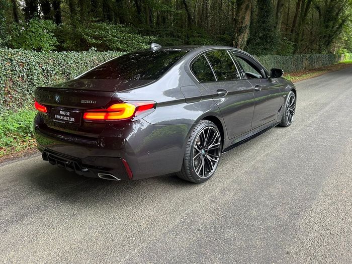 BMW 5 Series 2023