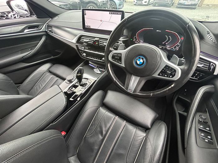 BMW 5 Series 2023
