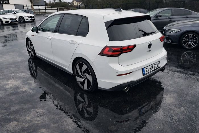 Volkswagen Golf 2021