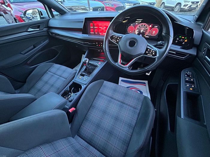 Volkswagen Golf 2021