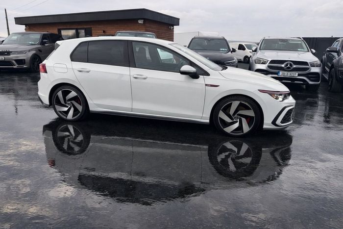 Volkswagen Golf 2021