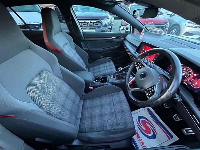 Volkswagen Golf 2021