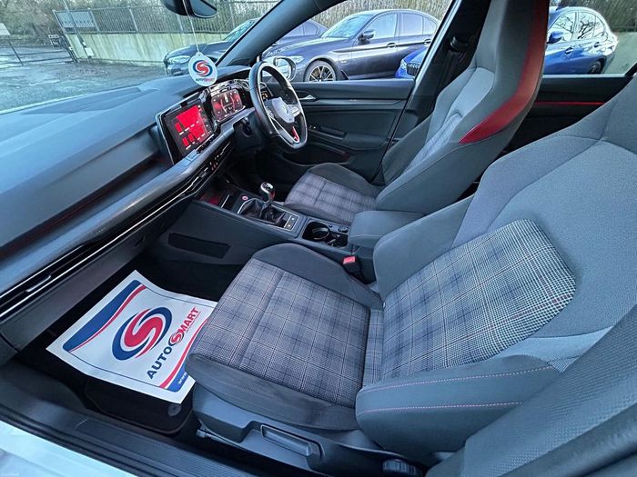 Volkswagen Golf 2021