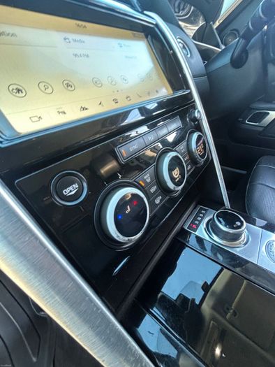 Land Rover Discovery 2018