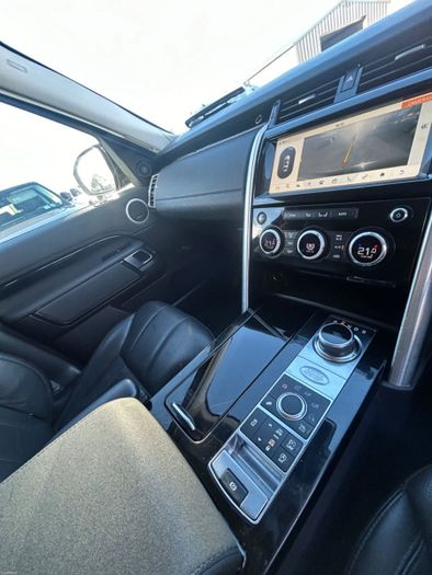 Land Rover Discovery 2018