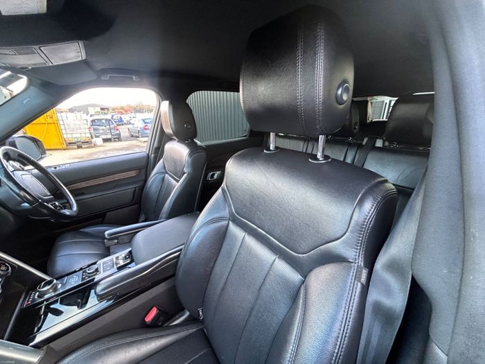Land Rover Discovery 2019
