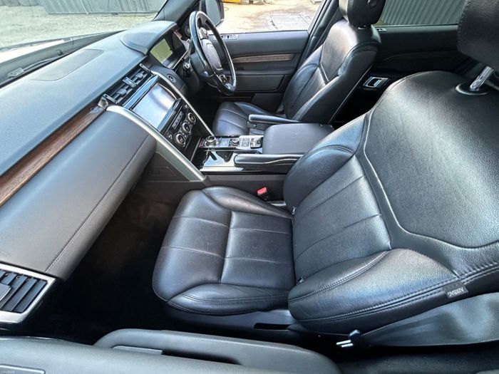 Land Rover Discovery 2019