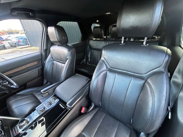 Land Rover Discovery 2019