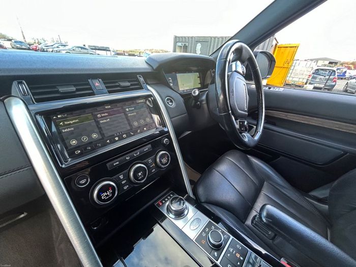 Land Rover Discovery 2019