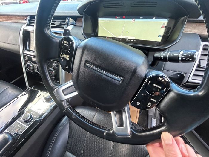 Land Rover Discovery 2019