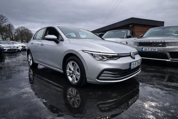 Volkswagen Golf 2023